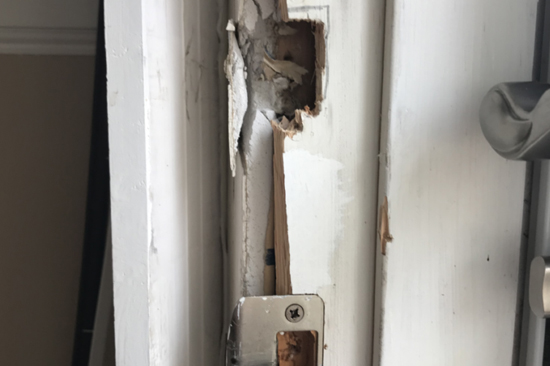 frame door repair Shoreacres