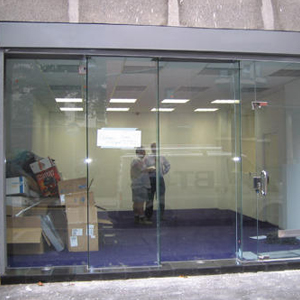 shop front door repair Aldershot